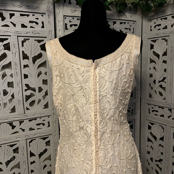 💘HOST PICK💘 SCALA INCREDIBLE IVORY CLASSY FULL BEADED SLEEVELESS FORMAL DRESS - Picture 7 of 13